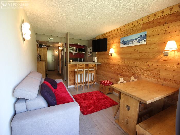 location-studio-Arc-1800-Charvet-5-personnes-1141-1-Alpissime location-studio-Arc-1800-Charvet-5-personnes-1141-1-Alpissime