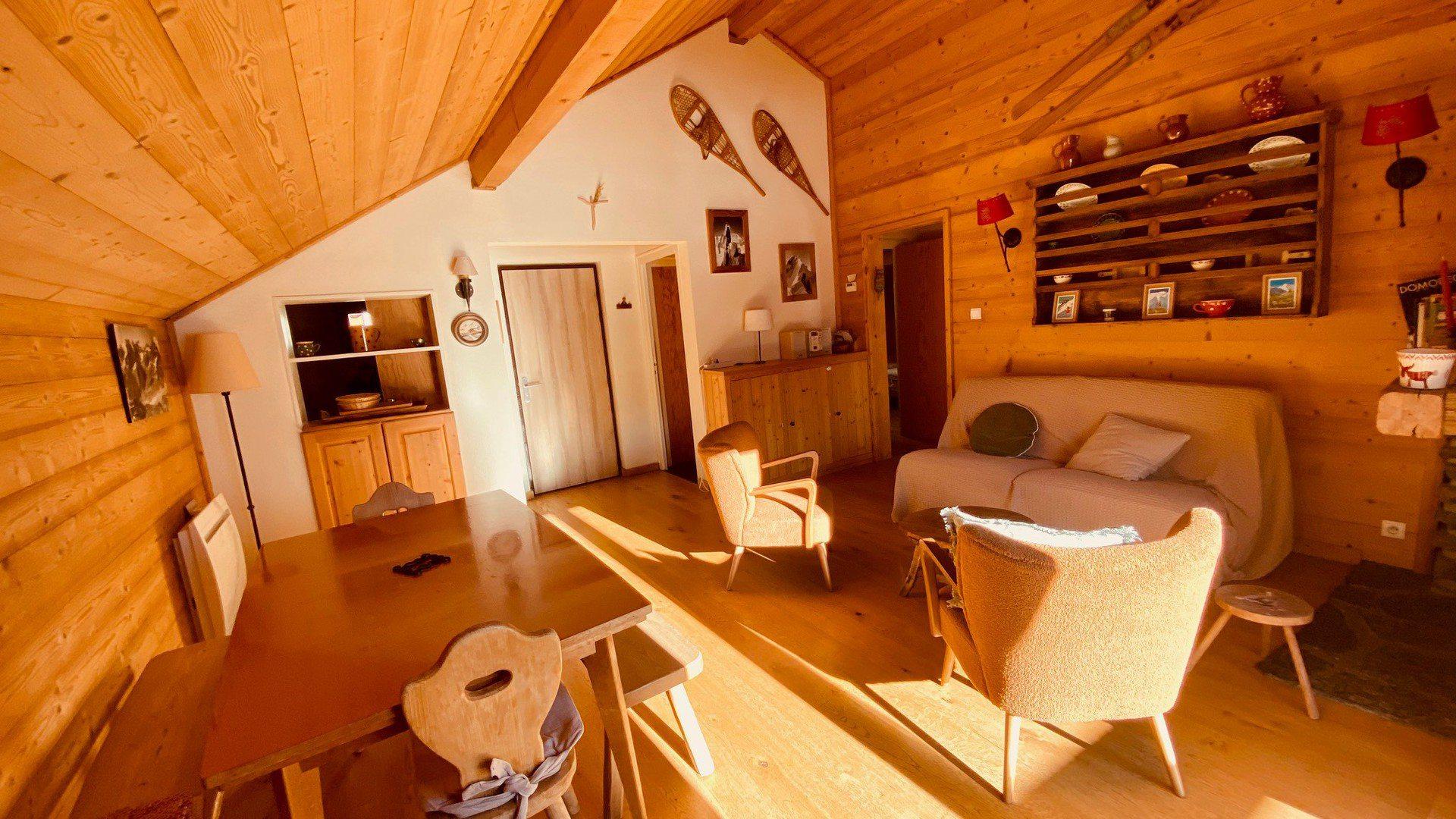 location-appartement-La-Clusaz-8-personnes-1983-2-Alpissime location-appartement-La-Clusaz-8-personnes-1983-2-Alpissime