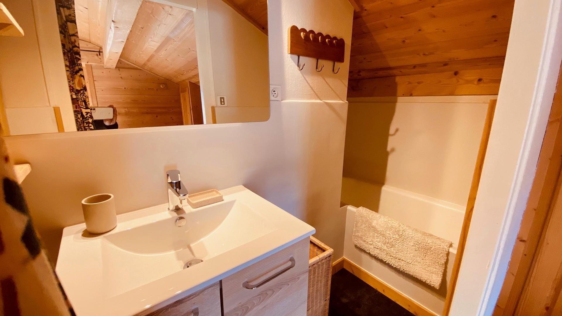location-appartement-La-Clusaz-8-personnes-1983-5-Alpissime location-appartement-La-Clusaz-8-personnes-1983-5-Alpissime