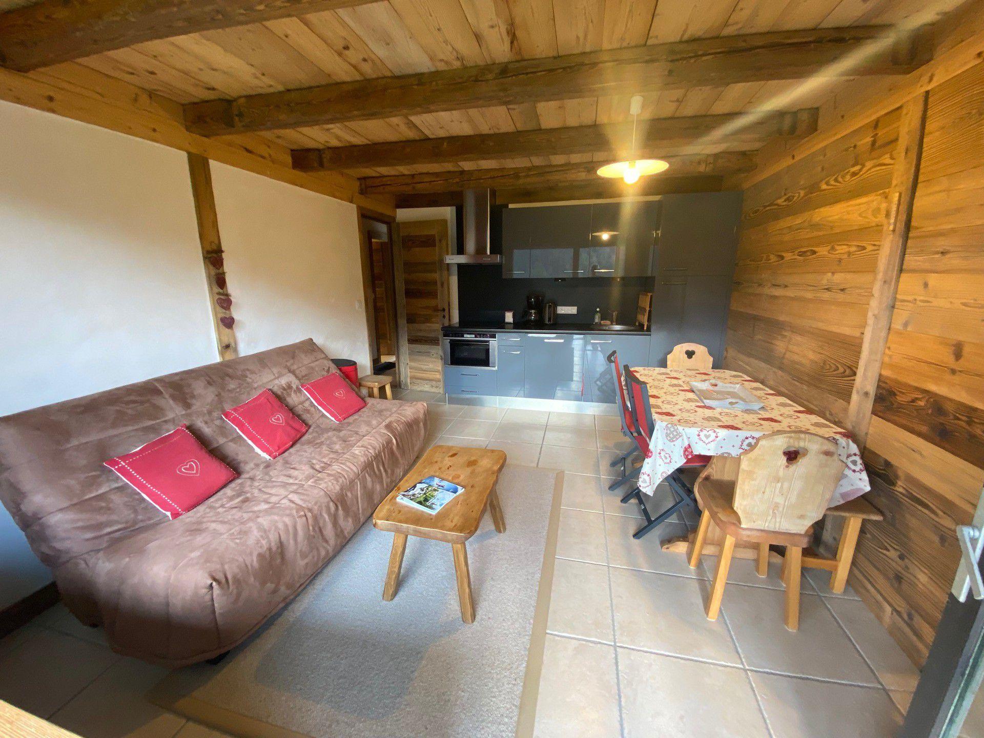 location-appartement-La-Clusaz-6-personnes-1999-3-Alpissime