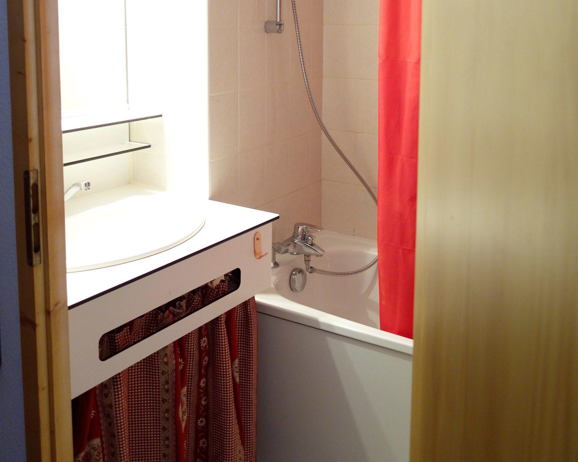 location-appartement-La-Clusaz-6-personnes-2005-4-Alpissime