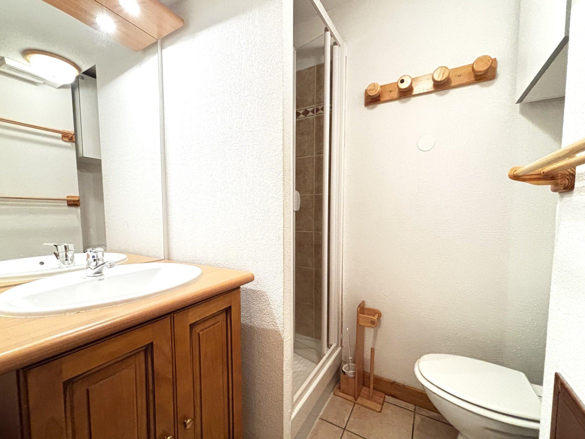 location-appartement-Notre-Dame-de-Bellecombe-1350-6-personnes-2108-5-Alpissime location-appartement-Notre-Dame-de-Bellecombe-1350-6-personnes-2108-5-Alpissime