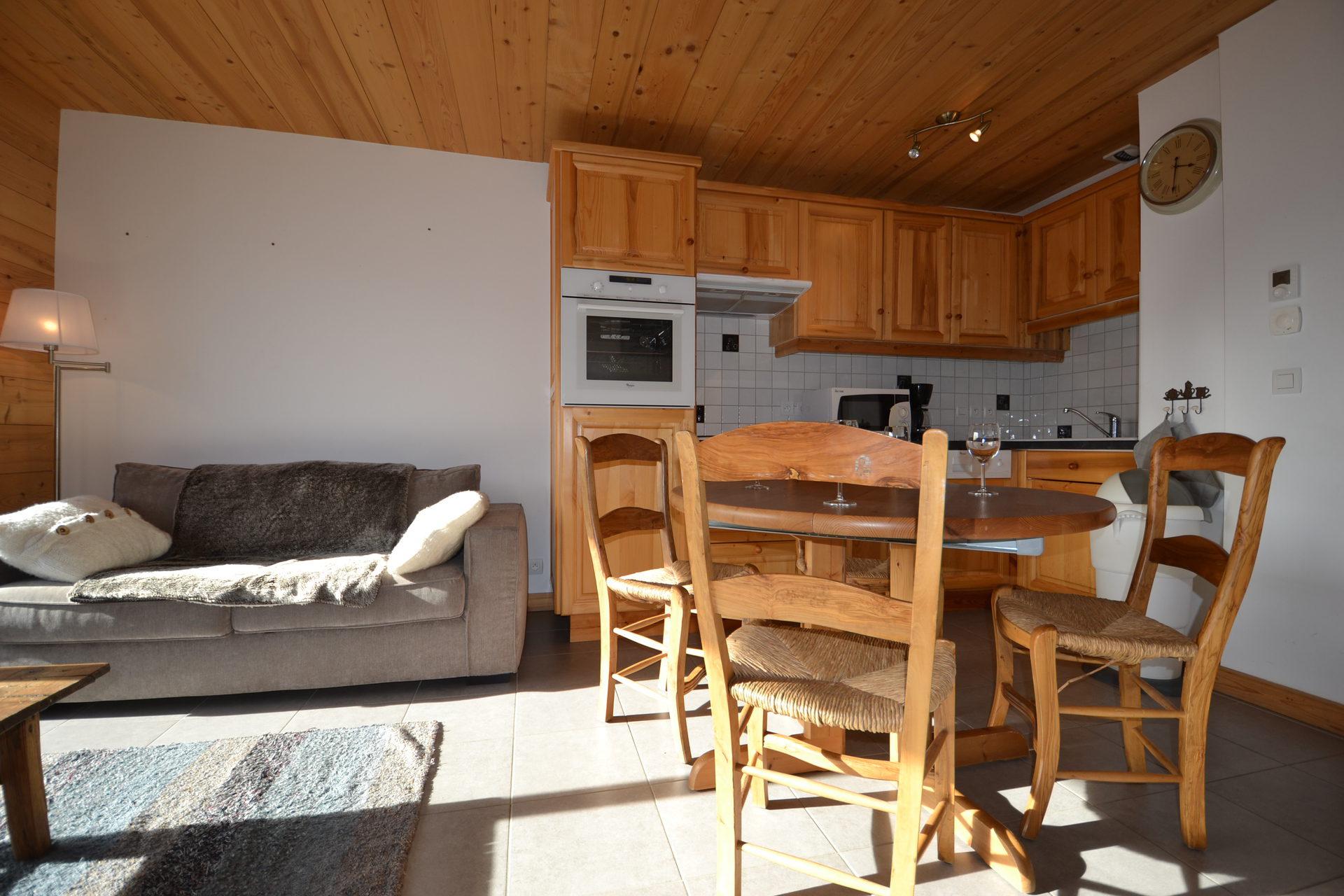 location-appartement-Notre-Dame-de-Bellecombe-6-personnes-2118-2-Alpissime location-appartement-Notre-Dame-de-Bellecombe-6-personnes-2118-2-Alpissime