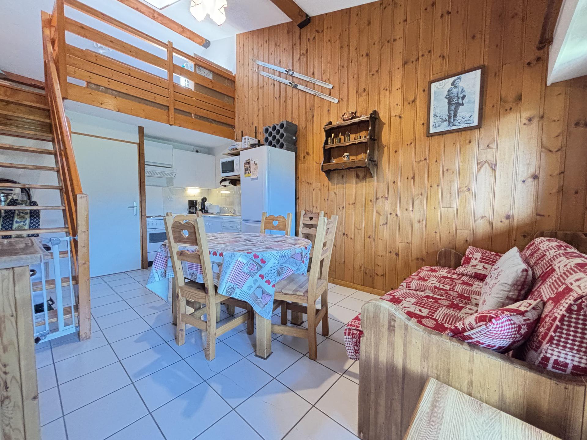 location-appartement-Notre-Dame-de-Bellecombe-1150-6-personnes-2128-1-Alpissime location-appartement-Notre-Dame-de-Bellecombe-1150-6-personnes-2128-1-Alpissime