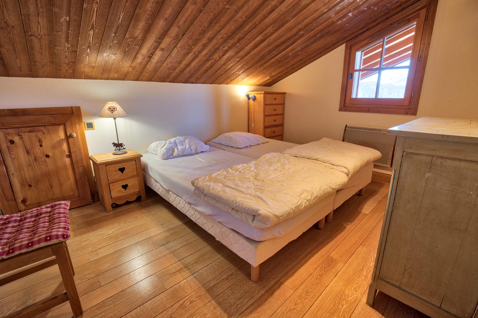 location-appartement-Notre-Dame-de-Bellecombe-1200-8-personnes-2133-5-Alpissime location-appartement-Notre-Dame-de-Bellecombe-1200-8-personnes-2133-5-Alpissime