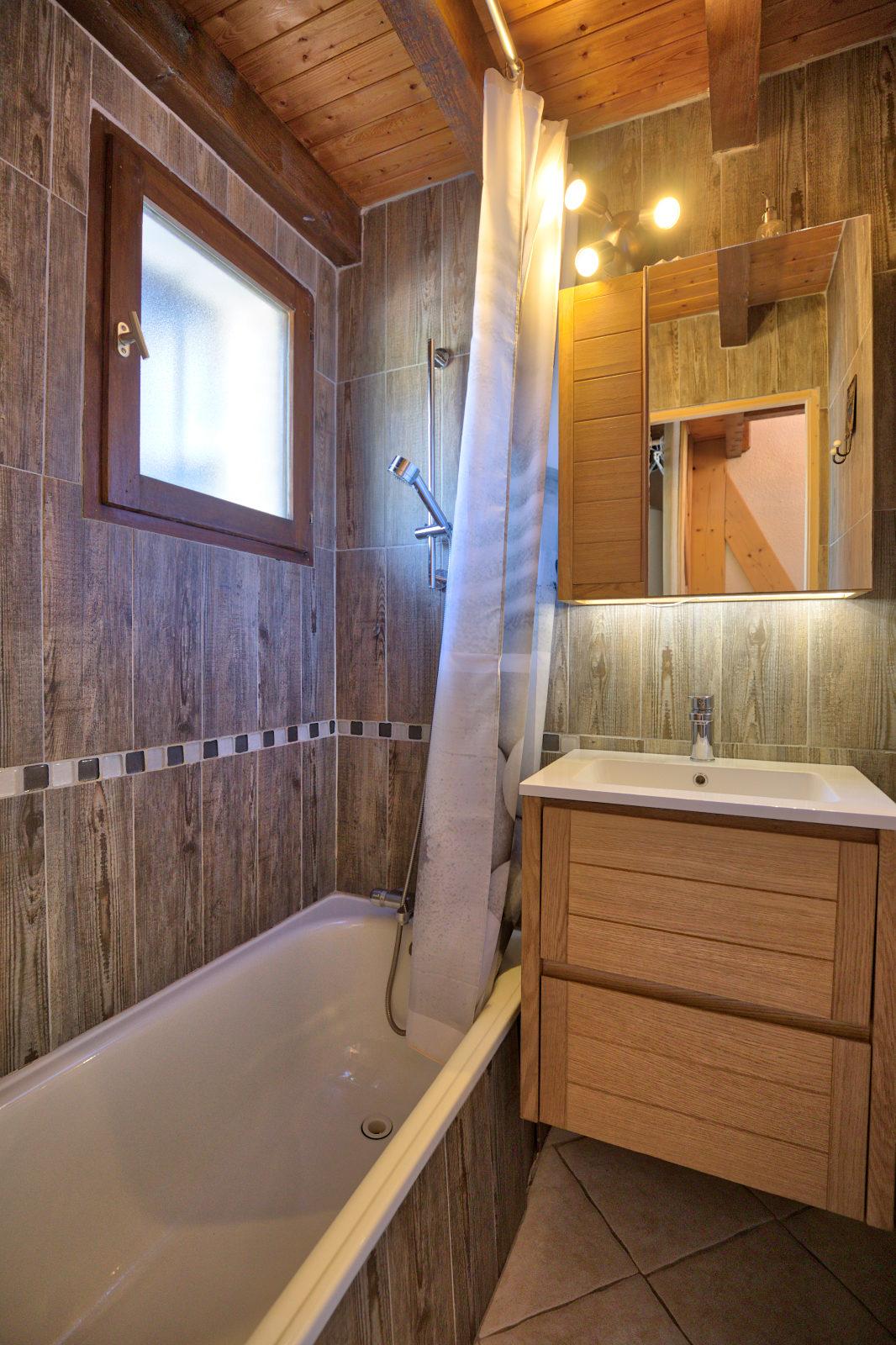 location-appartement-Notre-Dame-de-Bellecombe-1350-6-personnes-2159-5-Alpissime location-appartement-Notre-Dame-de-Bellecombe-1350-6-personnes-2159-5-Alpissime