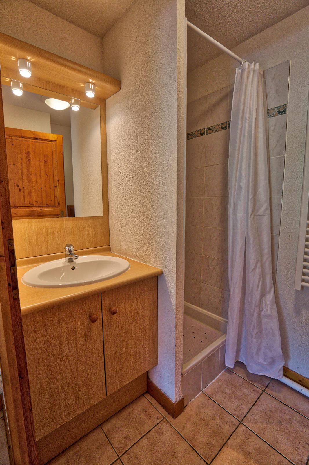 location-appartement-Flumet-Village-4-personnes-2170-5-Alpissime