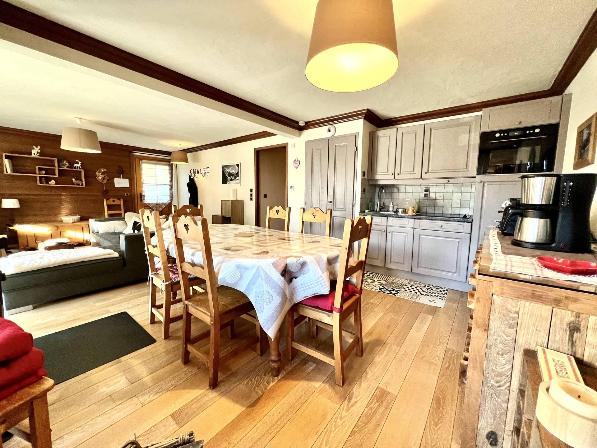 location-appartement-Notre-Dame-de-Bellecombe-1200-8-personnes-2179-4-Alpissime location-appartement-Notre-Dame-de-Bellecombe-1200-8-personnes-2179-4-Alpissime