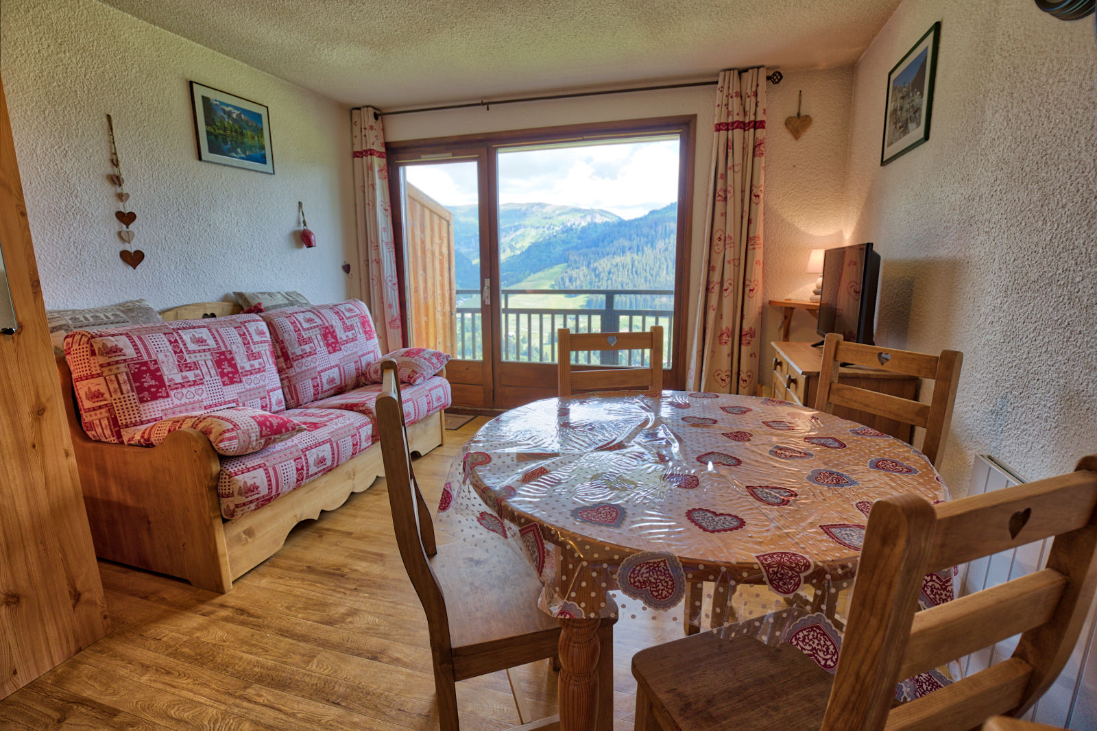 location-studio-Notre-Dame-de-Bellecombe-1450-4-personnes-2181-1-Alpissime location-studio-Notre-Dame-de-Bellecombe-1450-4-personnes-2181-1-Alpissime