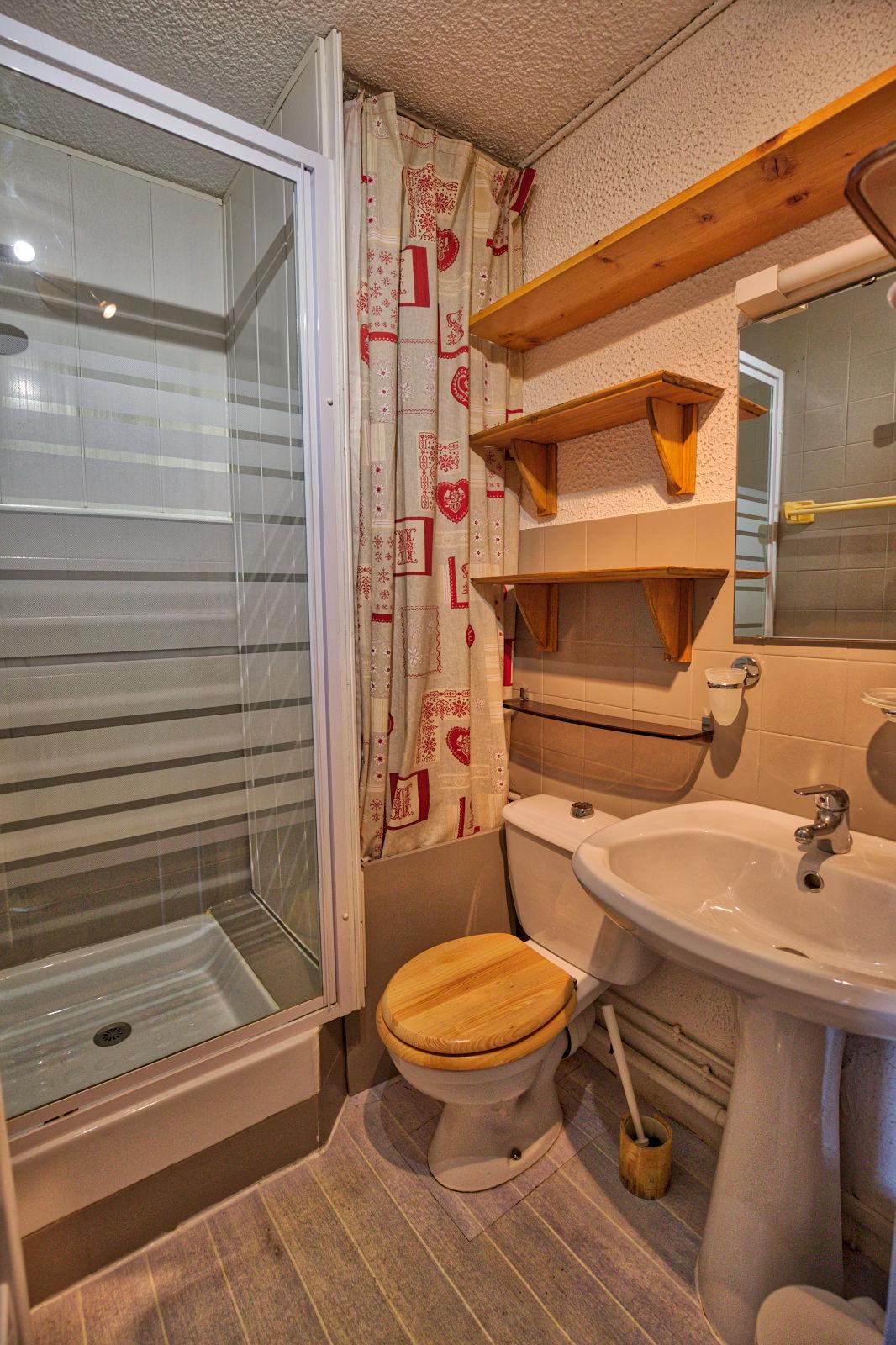 location-studio-Notre-Dame-de-Bellecombe-1450-4-personnes-2181-5-Alpissime location-studio-Notre-Dame-de-Bellecombe-1450-4-personnes-2181-5-Alpissime