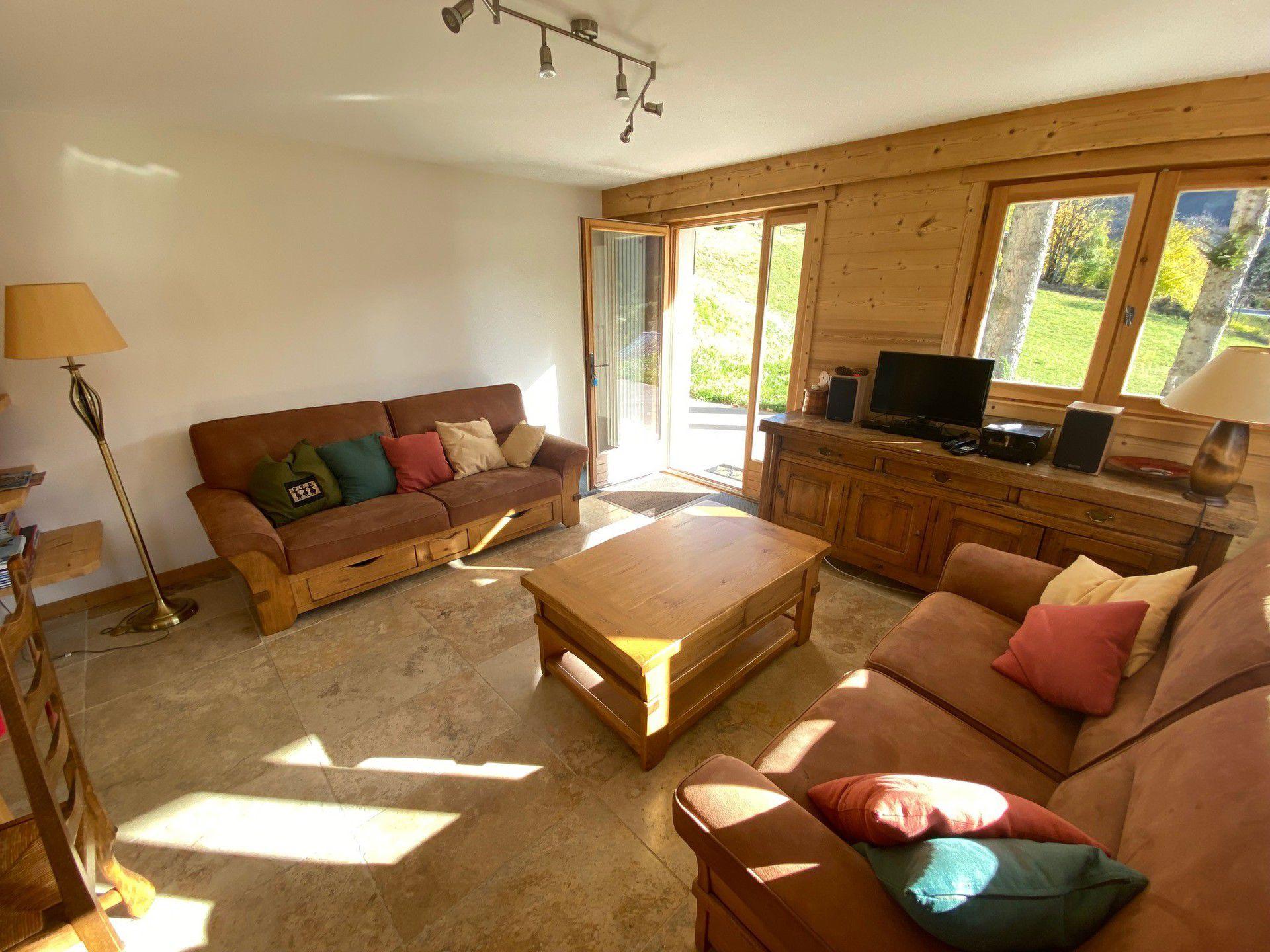 location-appartement-La-Clusaz-6-personnes-2201-2-Alpissime location-appartement-La-Clusaz-6-personnes-2201-2-Alpissime