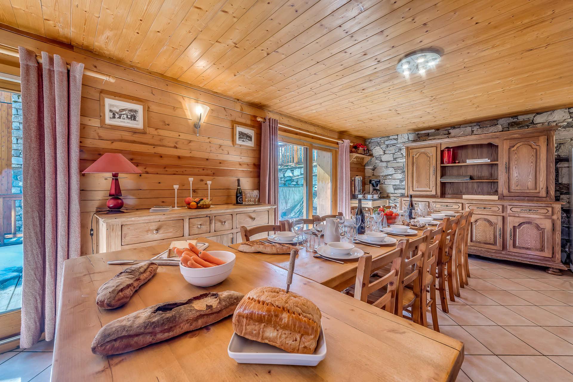 location-chalet-Tignes-1550-Les-Brévières-14-personnes-2224-2-Alpissime location-chalet-Tignes-1550-Les-Brévières-14-personnes-2224-2-Alpissime