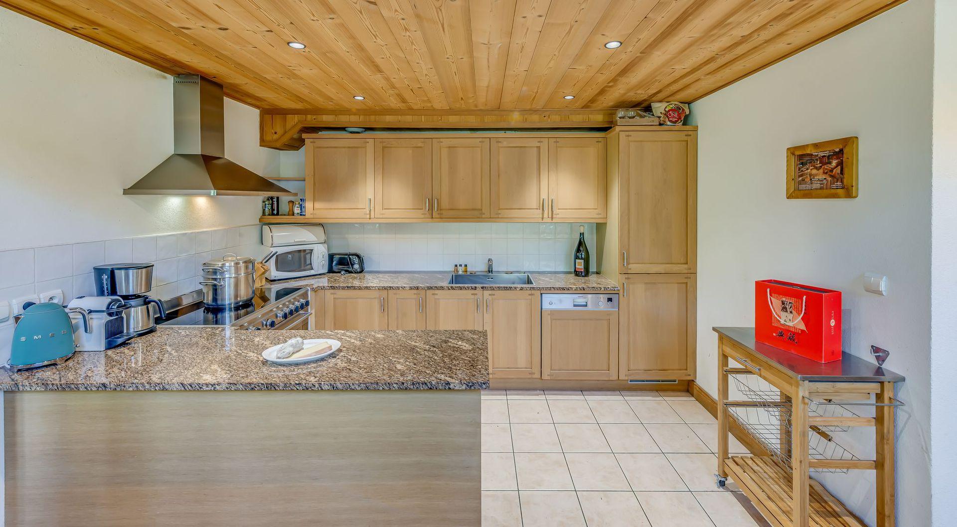 location-chalet-Tignes-1550-Les-Brévières-12-personnes-2227-2-Alpissime location-chalet-Tignes-1550-Les-Brévières-12-personnes-2227-2-Alpissime