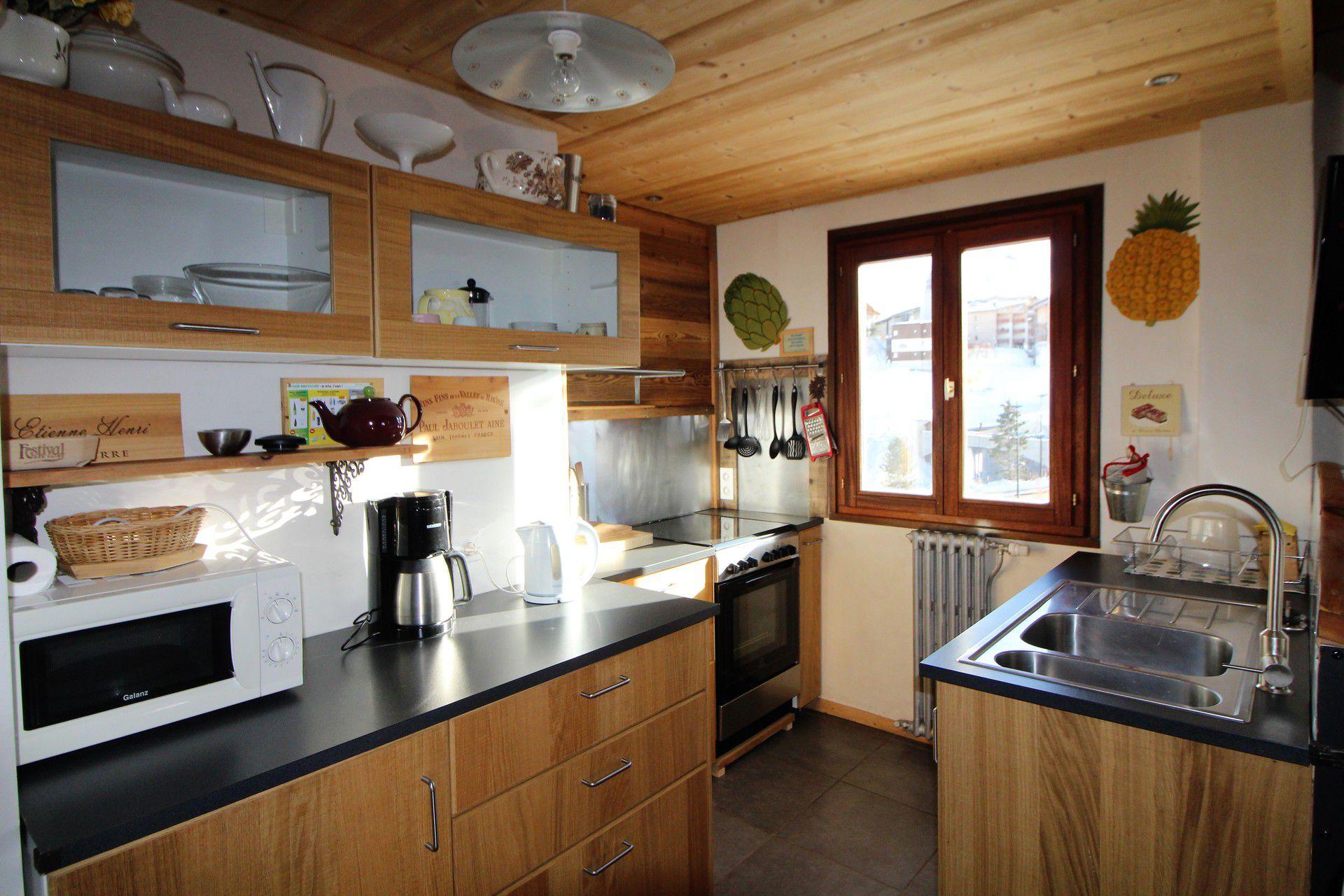 location-chalet-Tignes-1550-Les-Brévières-8-personnes-2240-5-Alpissime location-chalet-Tignes-1550-Les-Brévières-8-personnes-2240-5-Alpissime