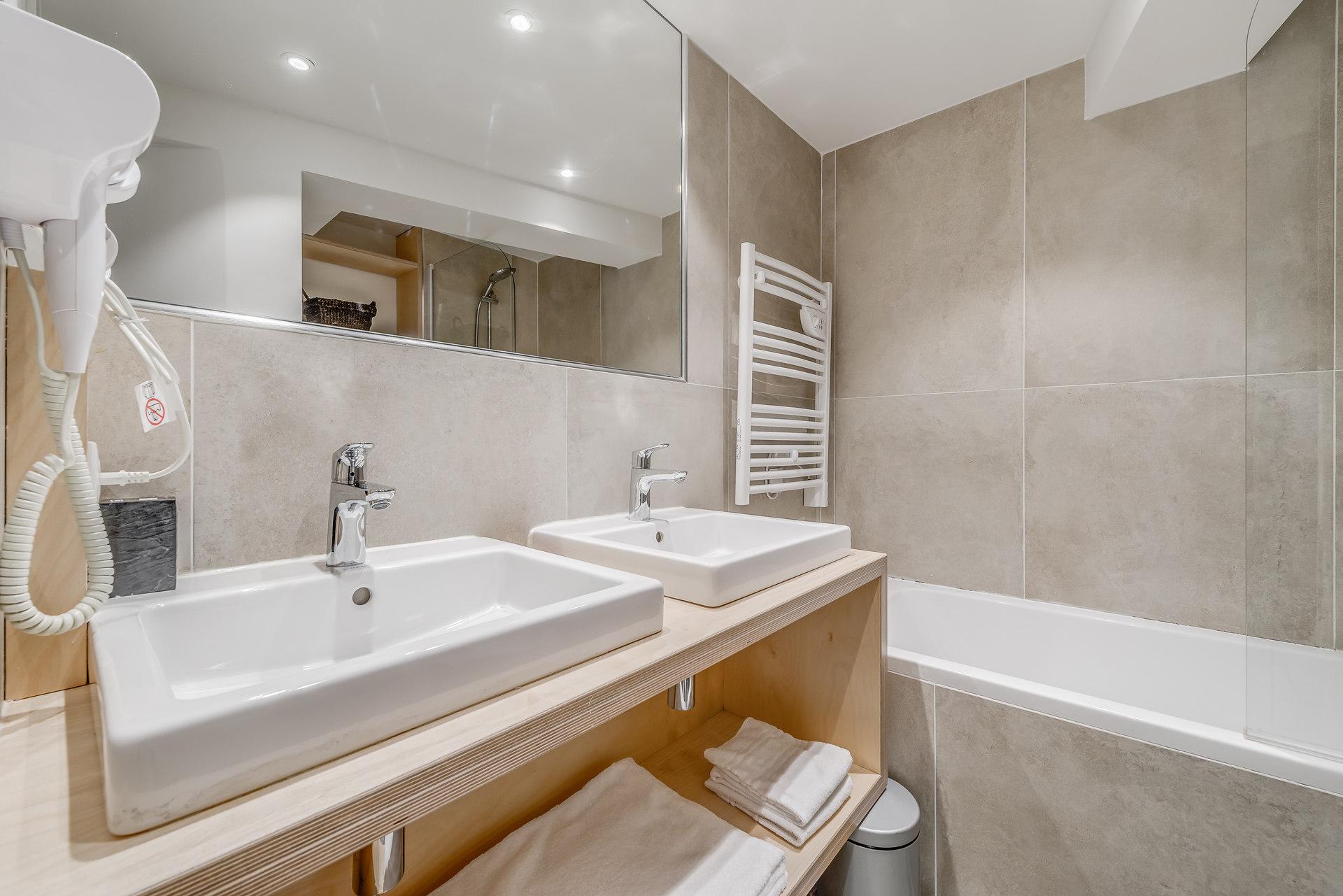 location-appartement-Tignes-1550-Les-Brévières-8-personnes-2247-5-Alpissime