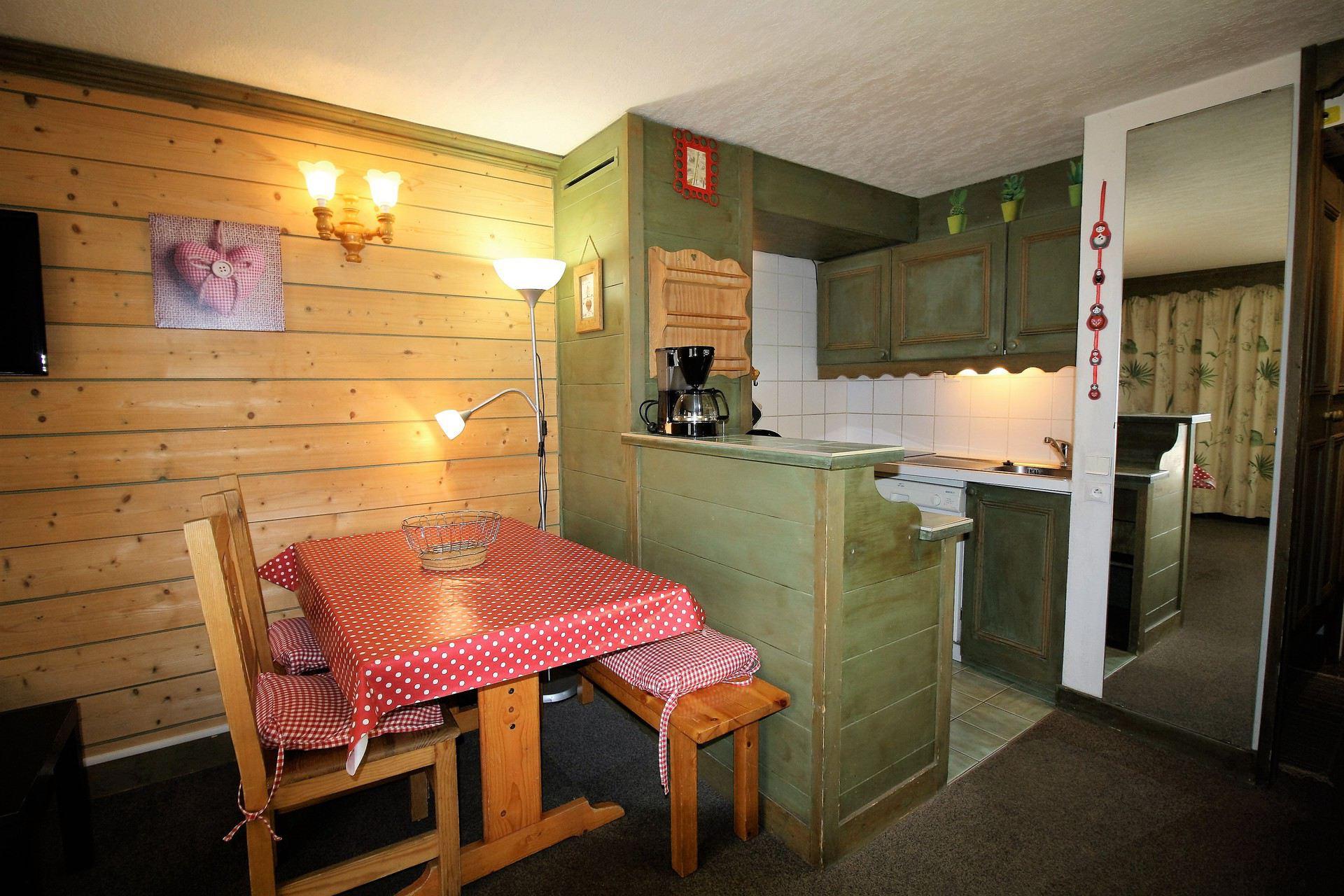 location-studio-Tignes-1550-Les-Brévières-4-personnes-2334-2-Alpissime location-studio-Tignes-1550-Les-Brévières-4-personnes-2334-2-Alpissime