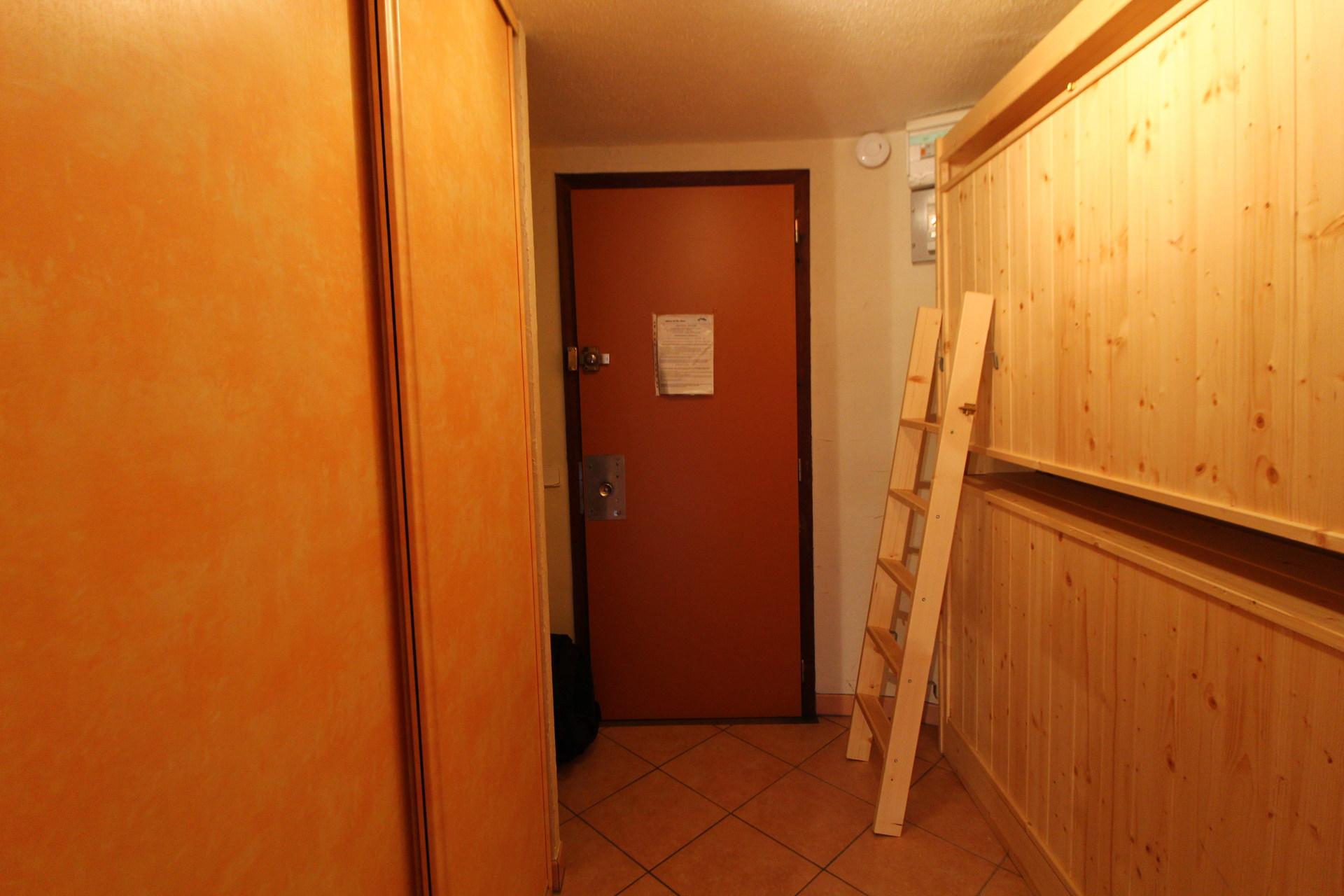 location-studio-Tignes-1550-Les-Brévières-4-personnes-2342-3-Alpissime location-studio-Tignes-1550-Les-Brévières-4-personnes-2342-3-Alpissime