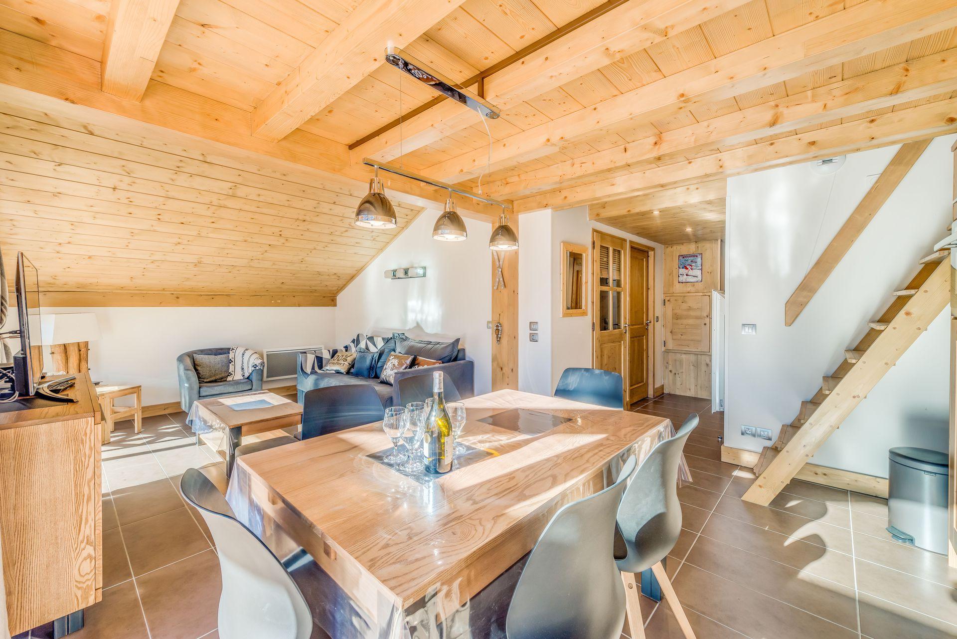 location-appartement-Champagny-en-Vanoise-6-personnes-2417-2-Alpissime