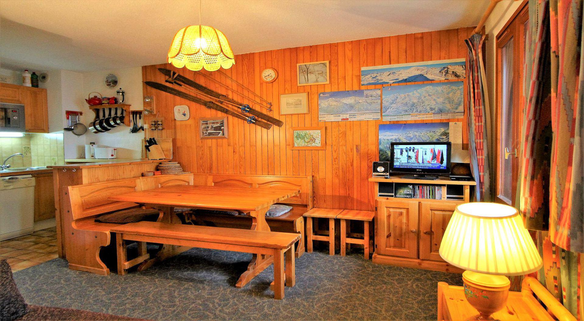 location-appartement-Champagny-en-Vanoise-6-personnes-2470-2-Alpissime location-appartement-Champagny-en-Vanoise-6-personnes-2470-2-Alpissime
