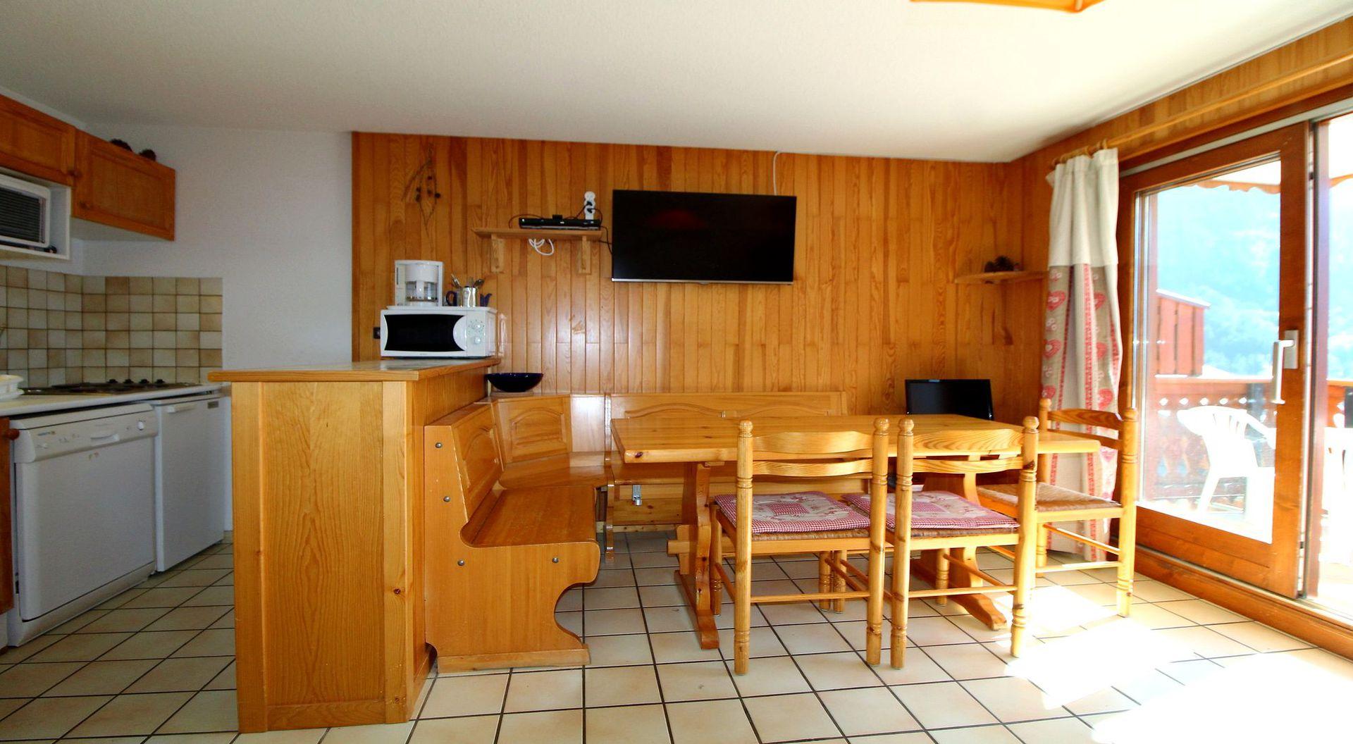 location-appartement-Champagny-en-Vanoise-6-personnes-2471-2-Alpissime location-appartement-Champagny-en-Vanoise-6-personnes-2471-2-Alpissime