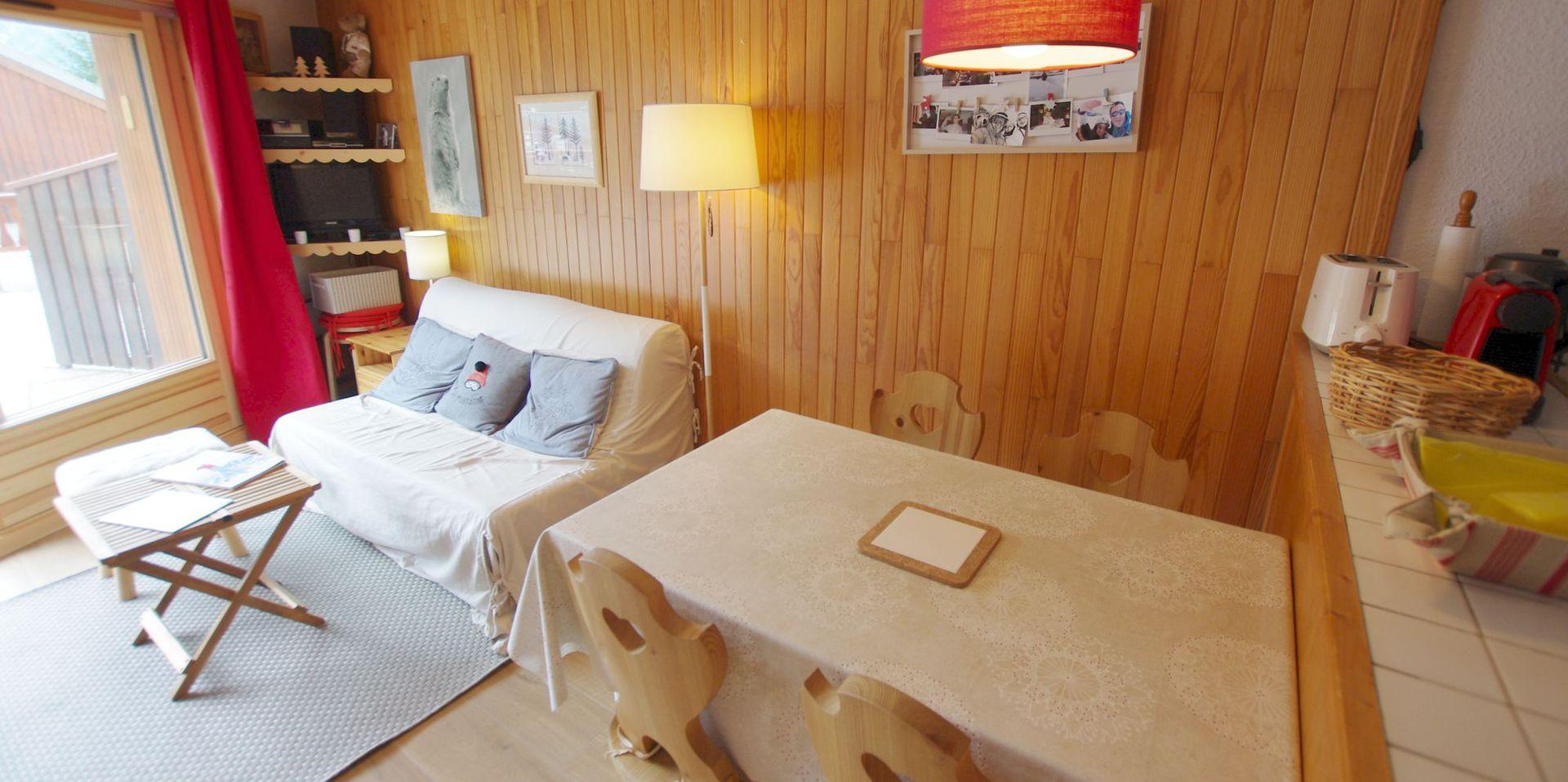 location-appartement-Champagny-en-Vanoise-5-personnes-2477-2-Alpissime location-appartement-Champagny-en-Vanoise-5-personnes-2477-2-Alpissime