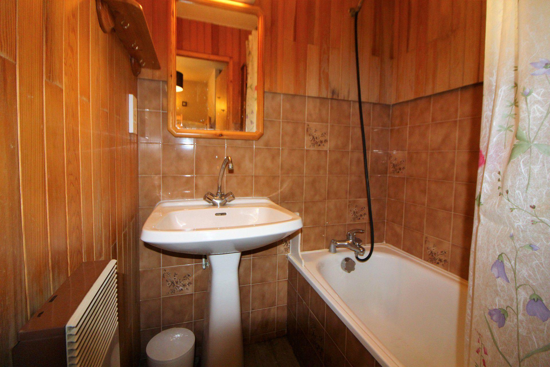 location-appartement-Champagny-en-Vanoise-4-personnes-2490-5-Alpissime location-appartement-Champagny-en-Vanoise-4-personnes-2490-5-Alpissime