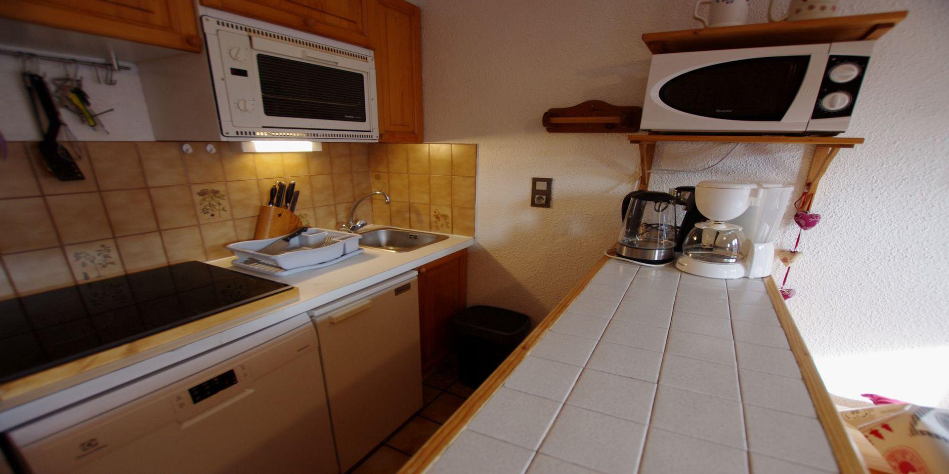 location-studio-Champagny-en-Vanoise-4-personnes-2495-2-Alpissime location-studio-Champagny-en-Vanoise-4-personnes-2495-2-Alpissime