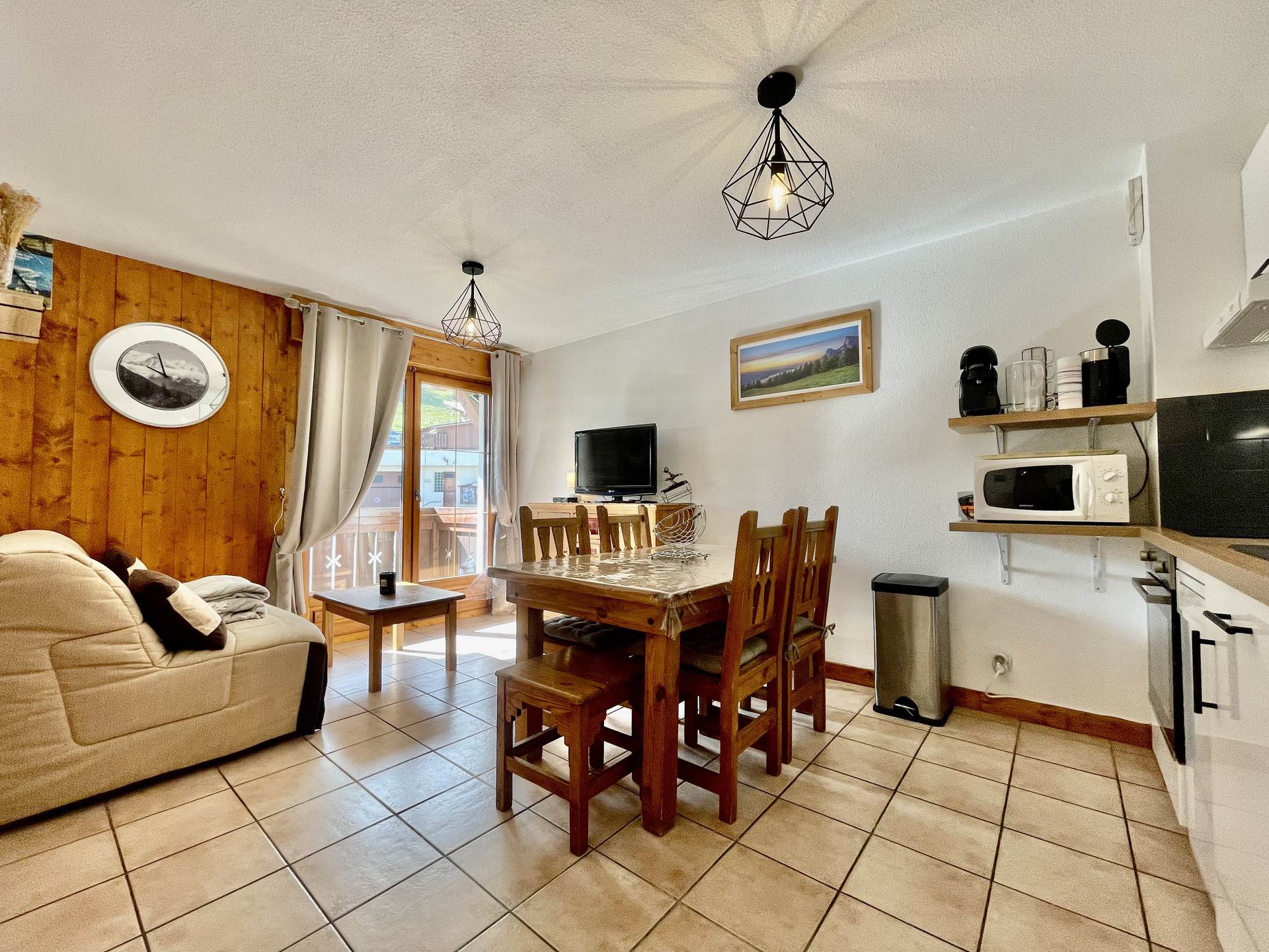 location-appartement-Notre-Dame-de-Bellecombe-1350-4-personnes-2504-1-Alpissime location-appartement-Notre-Dame-de-Bellecombe-1350-4-personnes-2504-1-Alpissime