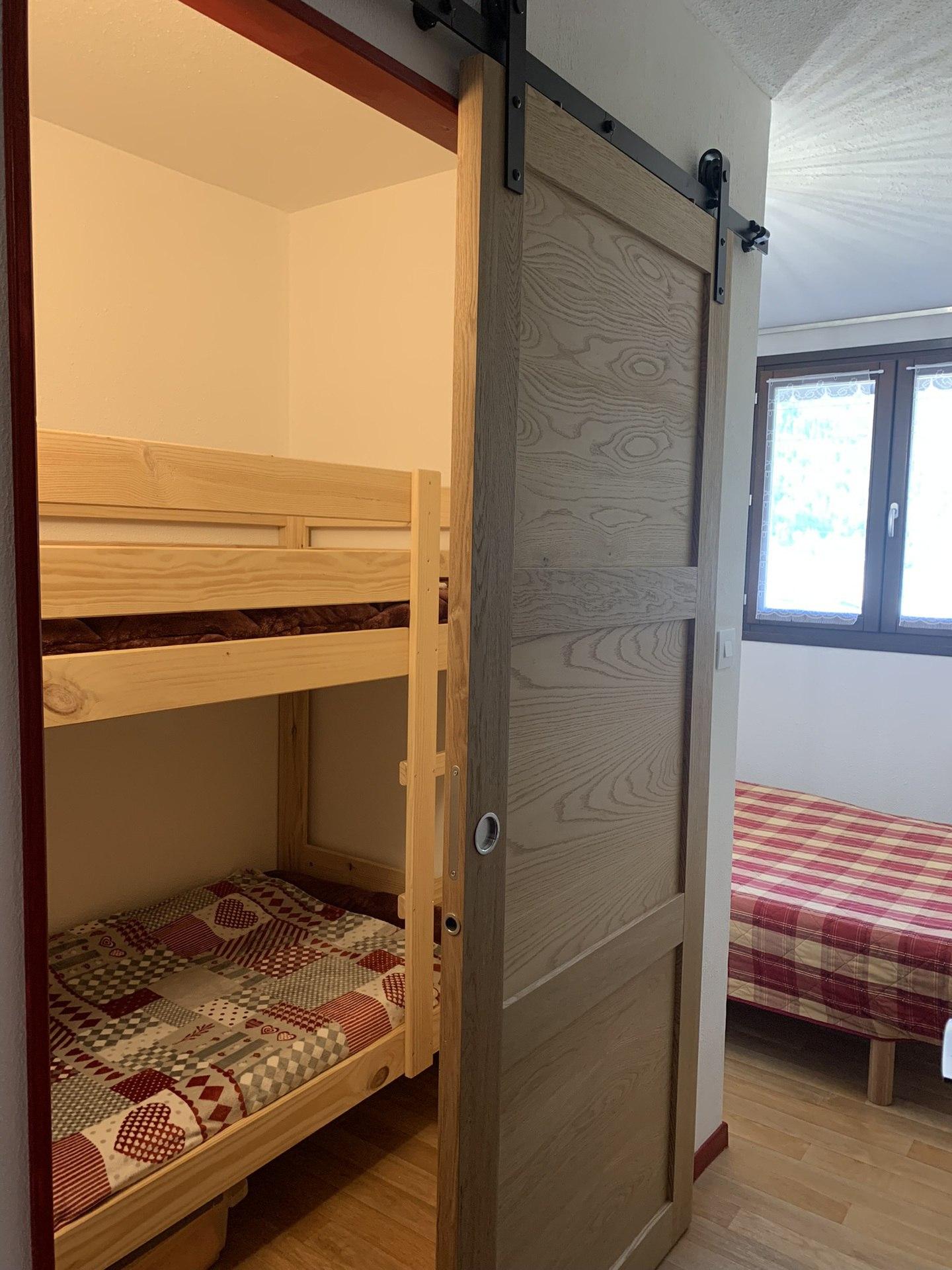 location-appartement-Val-Cenis-Le-Haut-6-personnes-2535-5-Alpissime location-appartement-Val-Cenis-Le-Haut-6-personnes-2535-5-Alpissime