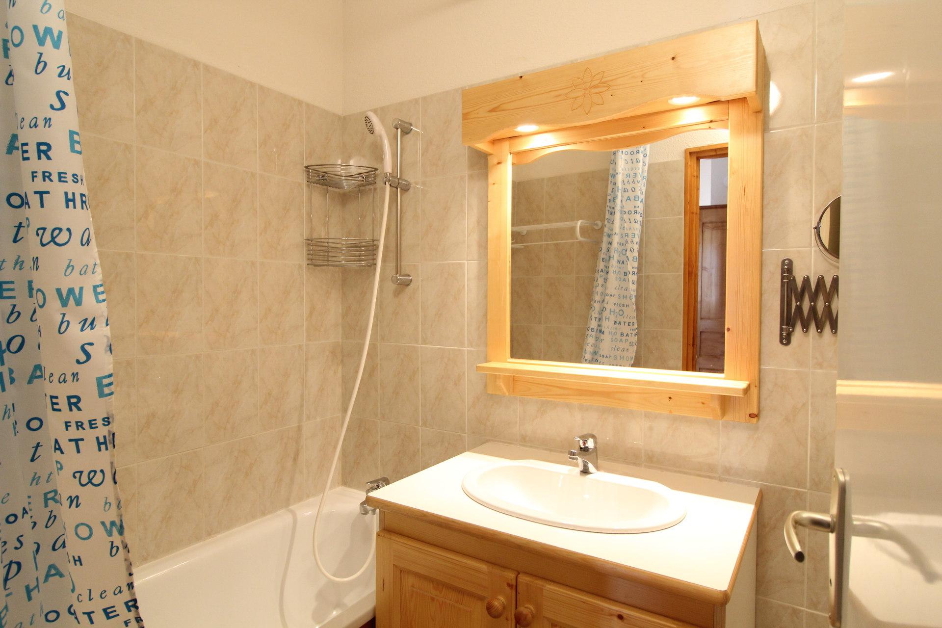 location-appartement-Aussois-6-personnes-2615-4-Alpissime location-appartement-Aussois-6-personnes-2615-4-Alpissime