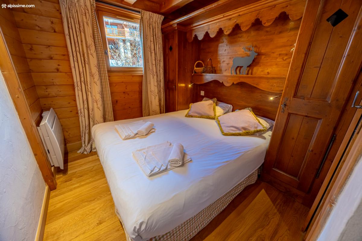Moon Suite
