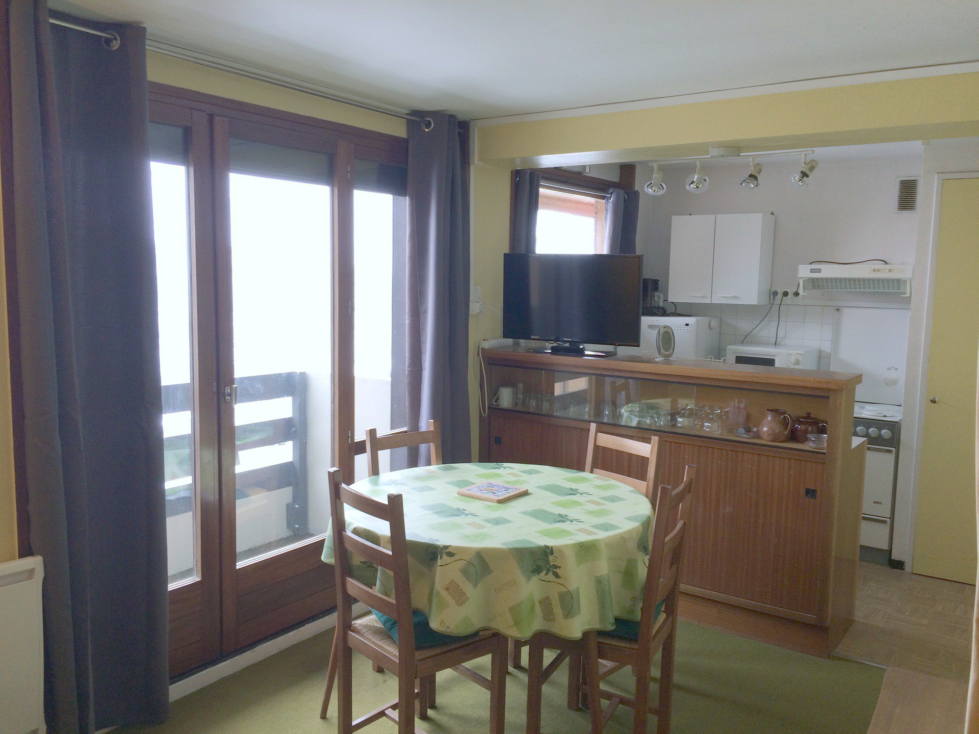 location-studio-Peyresourde-4-personnes-2785-1-Alpissime location-studio-Peyresourde-4-personnes-2785-1-Alpissime