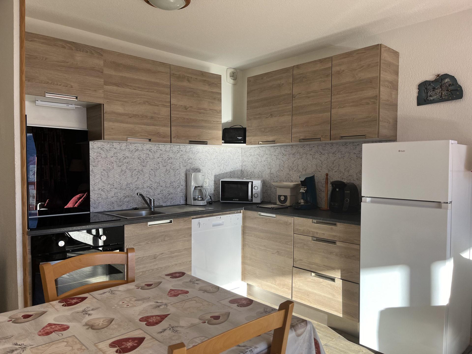 location-appartement-Peyresourde-8-personnes-2803-5-Alpissime location-appartement-Peyresourde-8-personnes-2803-5-Alpissime