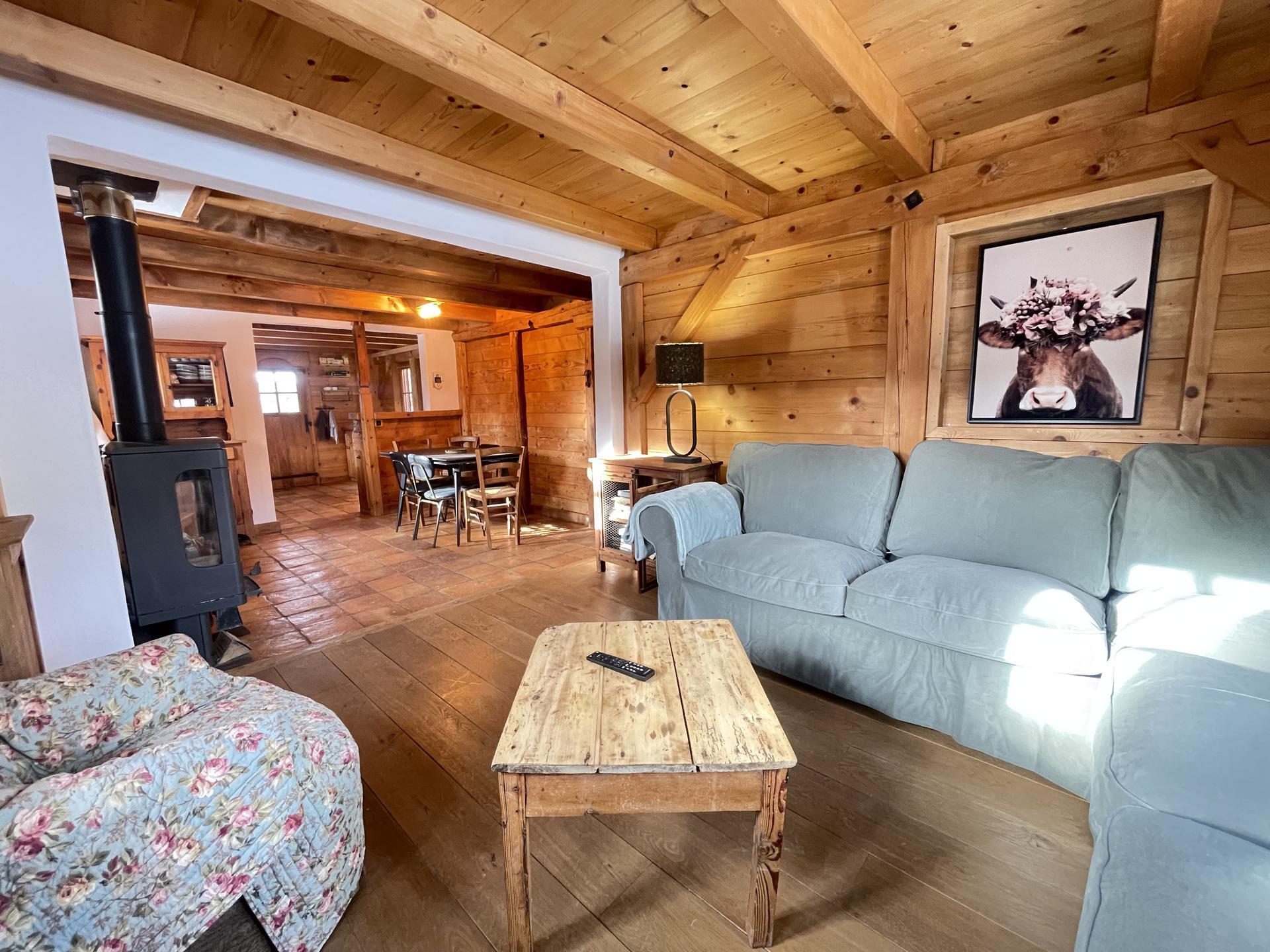 location-chalet-Notre-Dame-de-Bellecombe-8-personnes-3345-2-Alpissime location-chalet-Notre-Dame-de-Bellecombe-8-personnes-3345-2-Alpissime