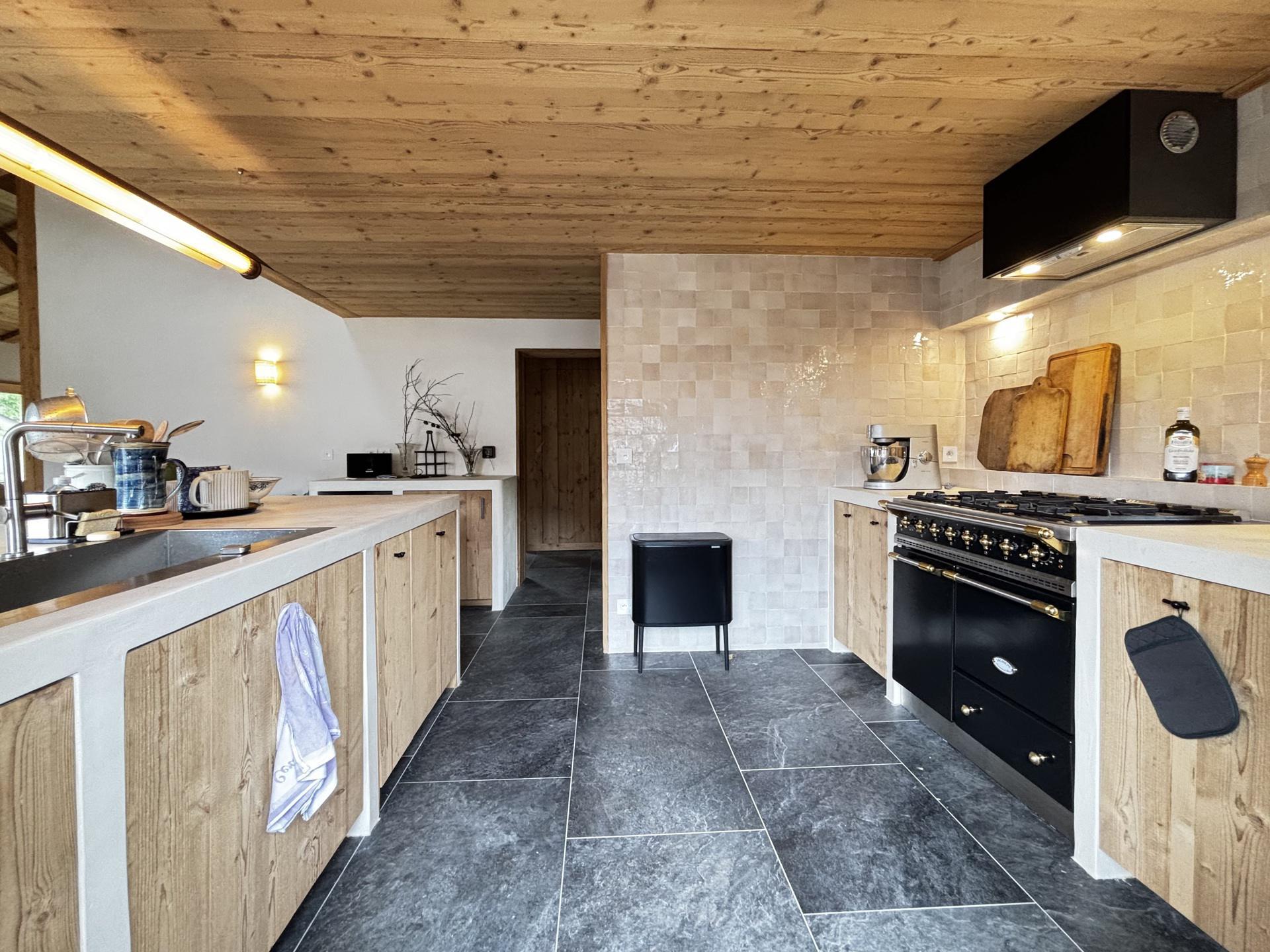 location-chalet-Notre-Dame-de-Bellecombe-1150-10-personnes-3493-3-Alpissime location-chalet-Notre-Dame-de-Bellecombe-1150-10-personnes-3493-3-Alpissime