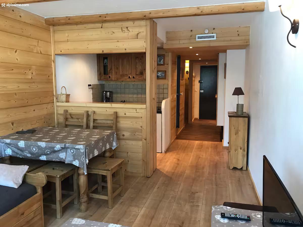 location-studio-Arc-1800-Charvet-5-personnes-457-1-Alpissime location-studio-Arc-1800-Charvet-5-personnes-457-1-Alpissime